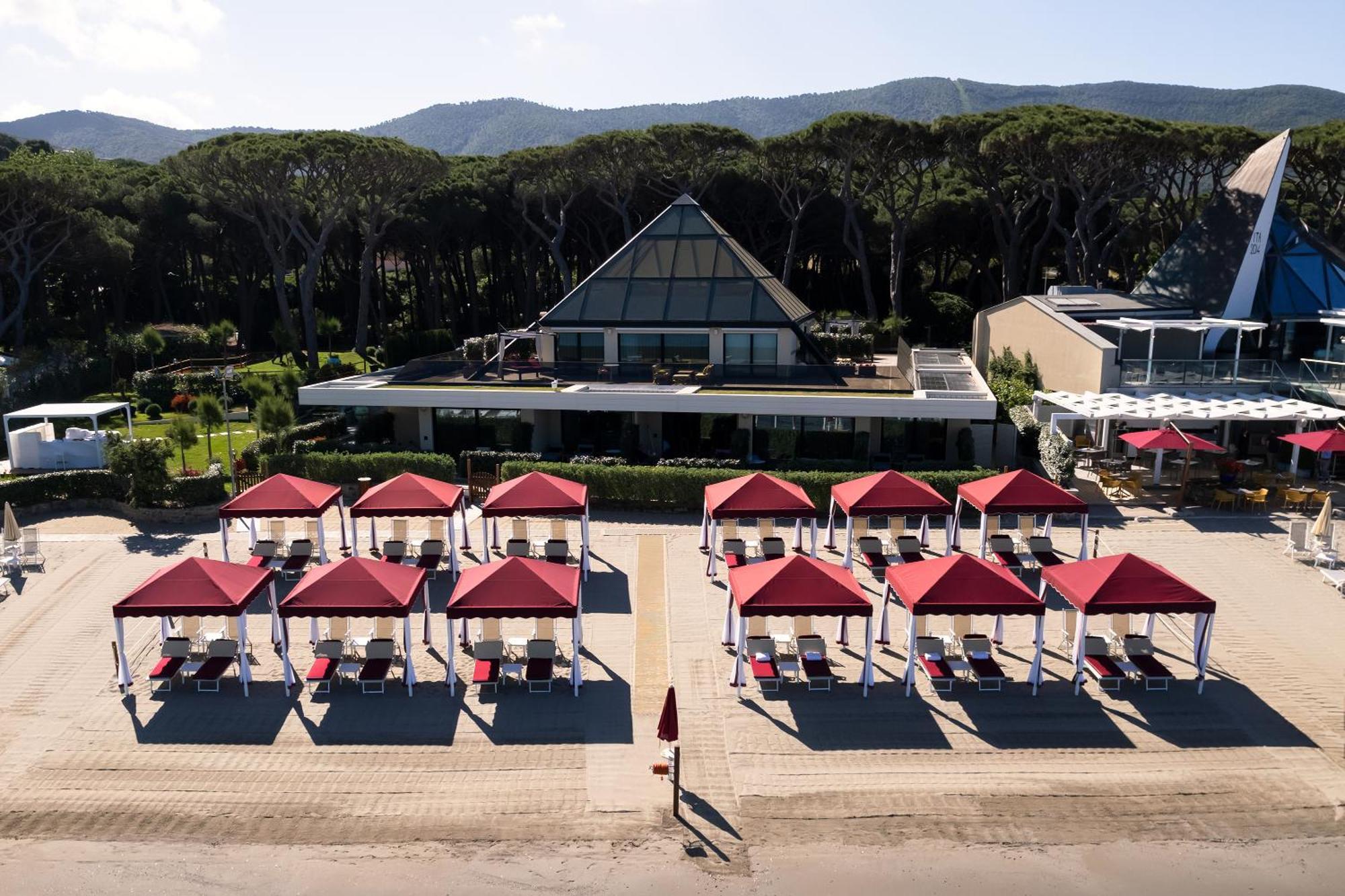 Cala Beach Resort Punta Ala Esterno foto
